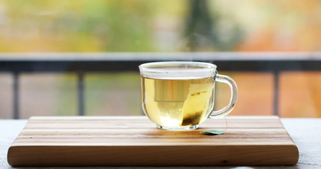 white tea caffeine